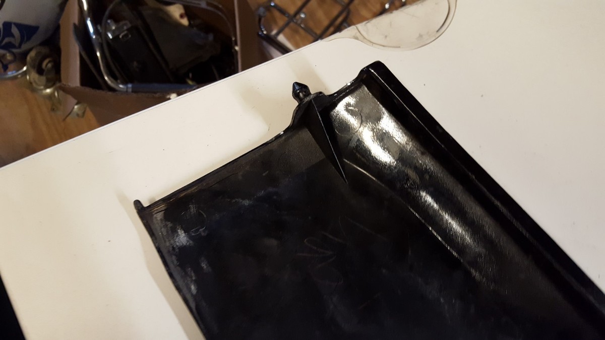 KAWASAKI ZX600C ZX600 600R NINJA LEFT SIDE COVER. ORIGINAL FINISH