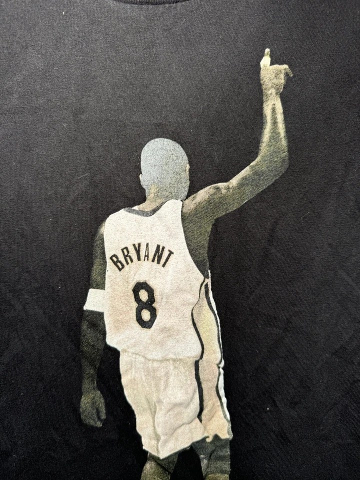 The Forest Lab Kobe Bryant T-Shirt Preowned Size S Black VERY RARE Lakers - Image 3 of 4