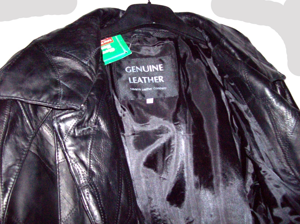 Abrigo de cuero Giovanni Navarra diseño de piedra italiano para damas botones de latón envejecido Foto 4 de 4