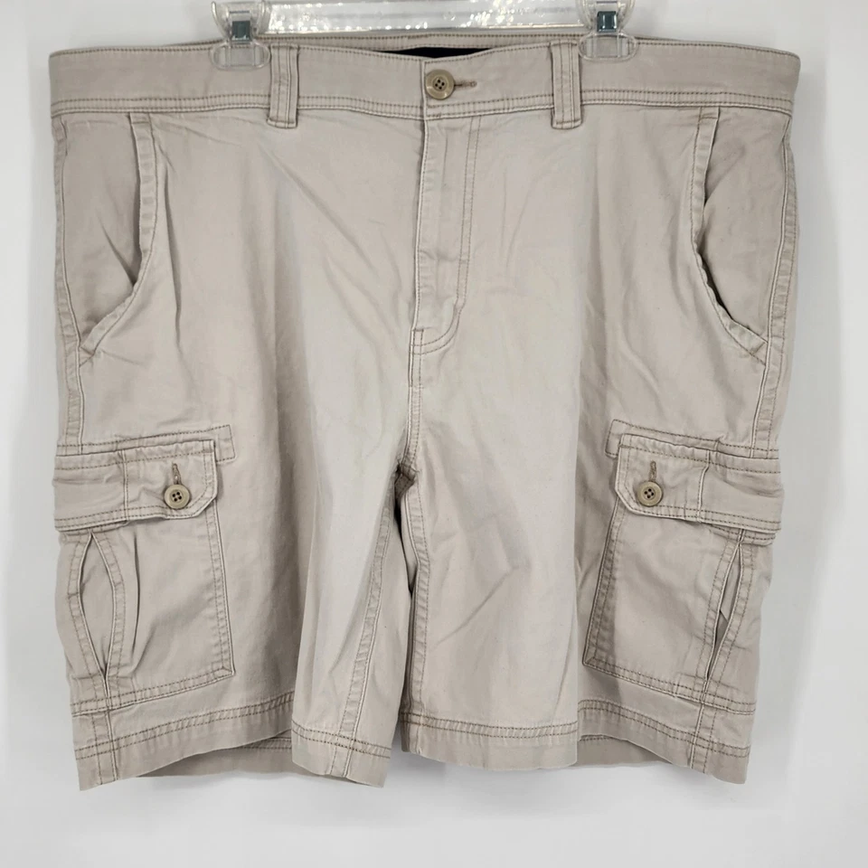 St Johns Bay Khaki Cargo Shorts Men's Size 42 Tan Comfort Stretch 9" inseam - Image 2 of 4