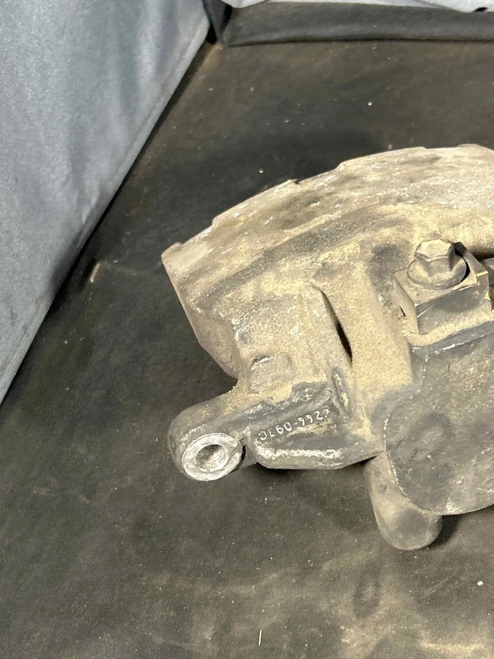Fits 2007-2013 Chevrolet Avalanche Right Rear Caliper OEM:84191287 Foto 3 de 4