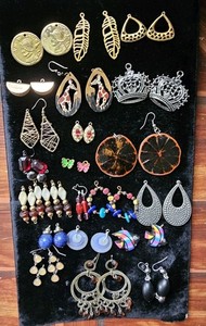 Junk Job Pierced Earrings Craft Repair Upcycle 23 Pair Mixed Vtg/Mod Jewelry Lot