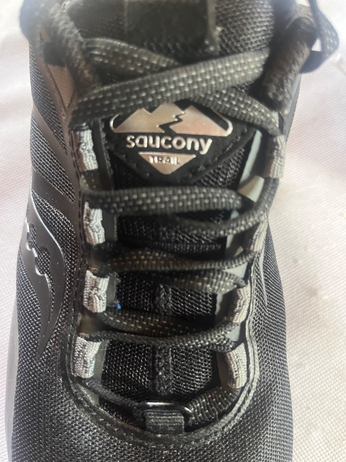 saucony womens shoes 9.5W black