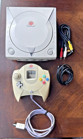 BUNDLE! USA Sega Dreamcast console system, 2 games 1 controller, tony hawk cib🔥