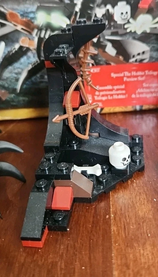 LEGO The Hobbit: Escape from Mirkwood Spiders 79001 With Minifigures & Box READ! - Image 4 of 4