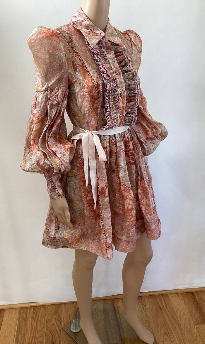 【Zimmermann】チューブドレス Zimmermann ドレス - Purple & Red Floral | FWRD