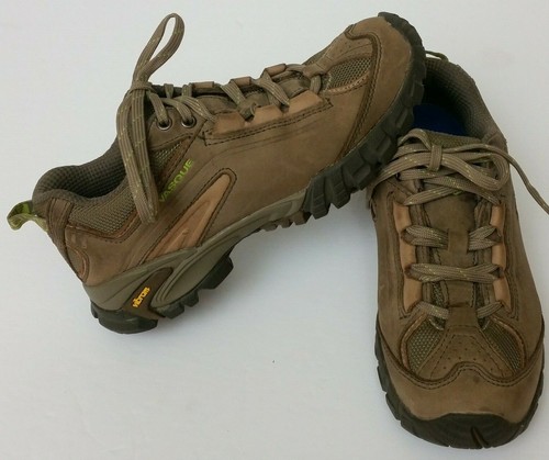 Vasque Womens Mantra 2.0 Hiking Shoes 
