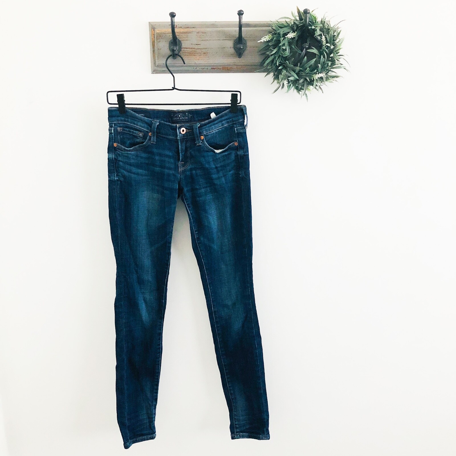 Lucky Brand Charlie skinny купить в 