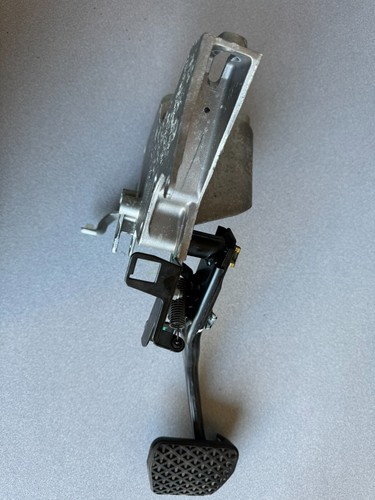 Bremspedal BMW X5 E53 Pedal Bremse Automatik Getriebe 6752789 Original