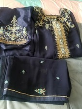 Pakistani shalwar kameez