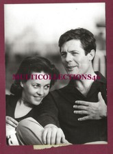 231024 - PHOTO 1960 - acteur idylle JEANNE MOREAU MARCELLO MASTROIANNI Milan