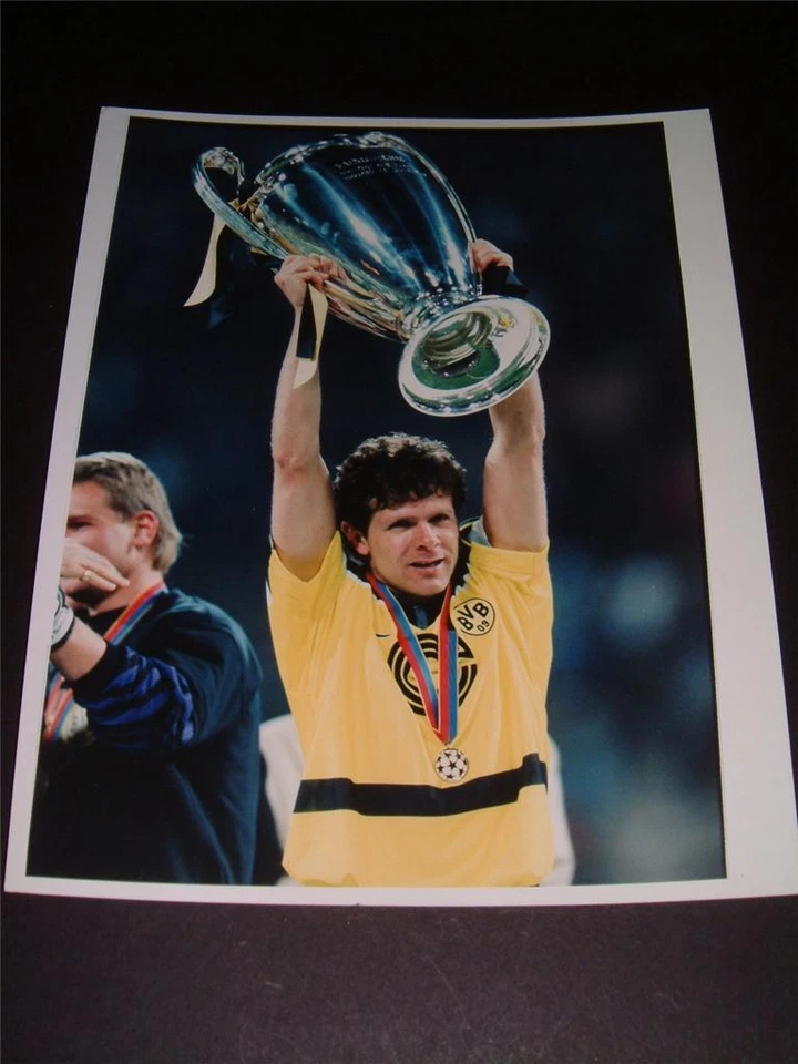 BORUSSIA DORTMUND BVB ANDREAS MOLLER 1997 UEFA CHAMPIONS LEAGUE RARE PRESS PHOTO - Image 1 of 1