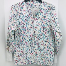Crest Size S Long Sleeve White And Multi Color Pattern Scrub Top Medical Nurse