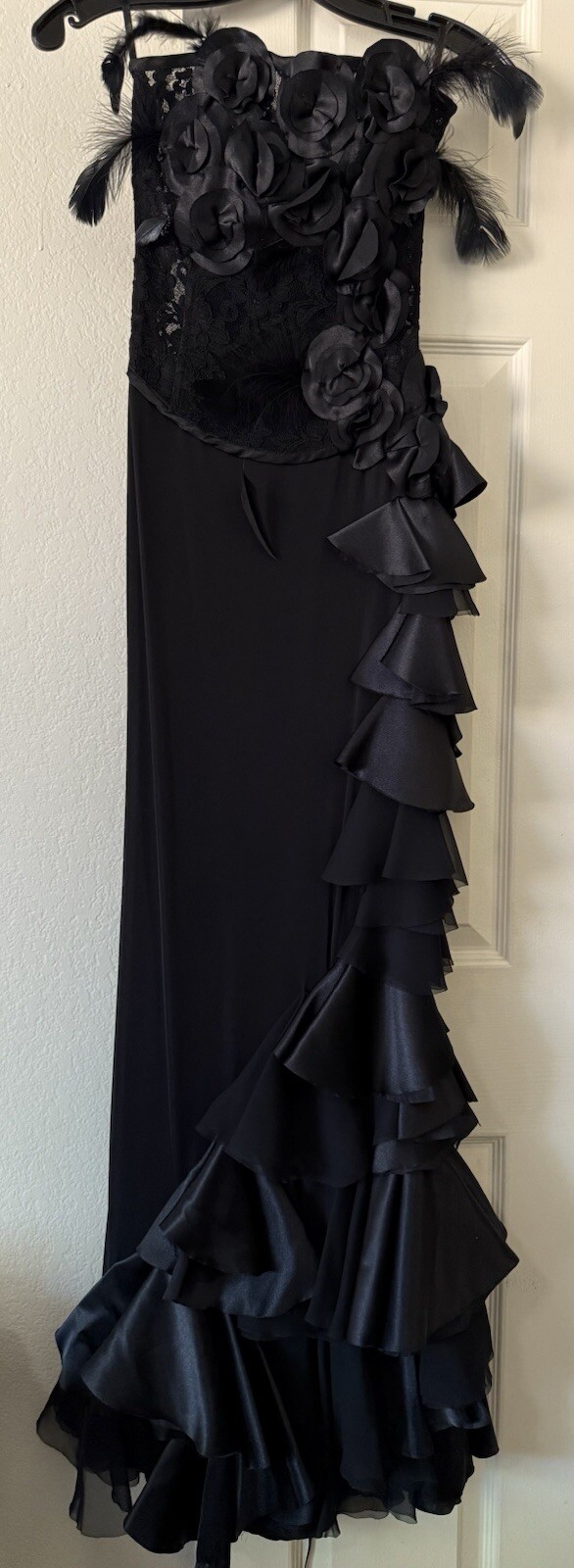 Custom Elegant Black Evening Gown Size 0/2
