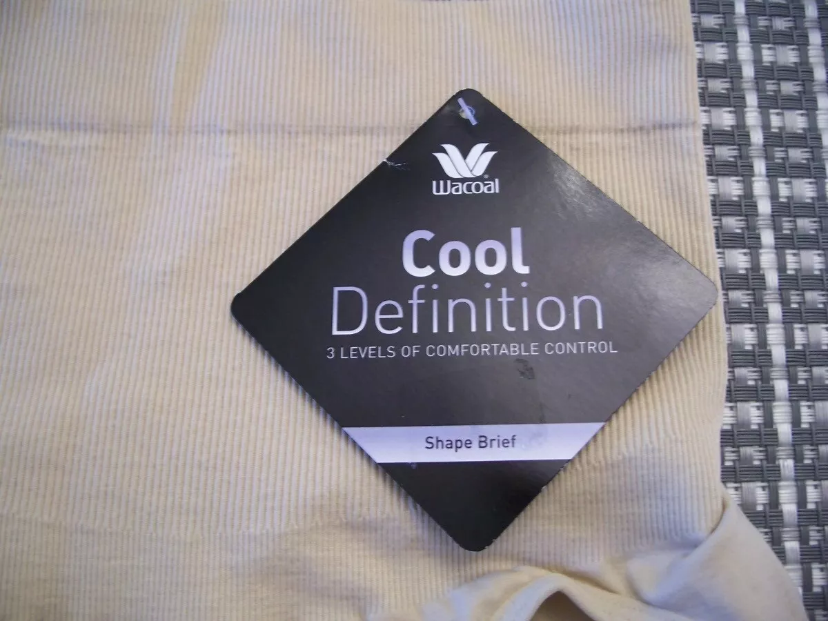 WACOAL nwt Cool Definition Shape Brief Panty~size S~small~NEW~beige~