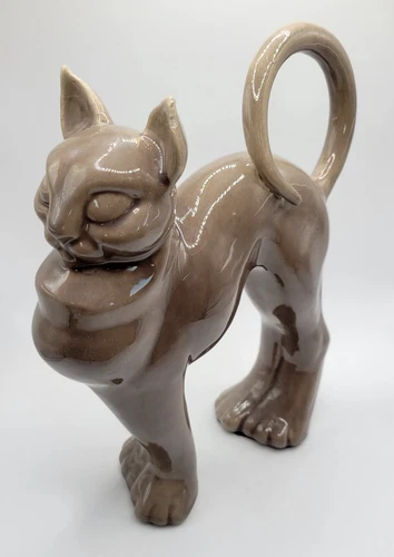 Vintage ROYAL HAEGER R-897 Arched Back Standing Cat Repaired 8"
