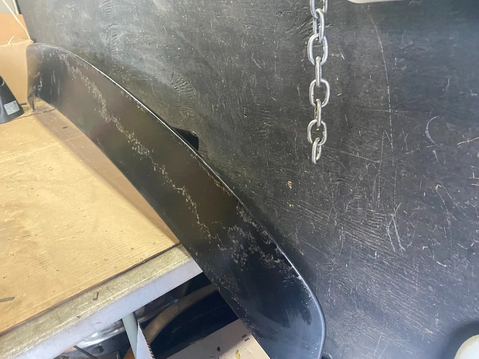 Spoiler traseiro Dodge Charger 2006 a 2010 fabricante de equipamento original R5311 - Imagem 2 de 4