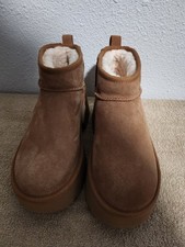 UGG Women  s Classic Mini Platform Boot Chestnut Suede Size 7 Authentic NWOB