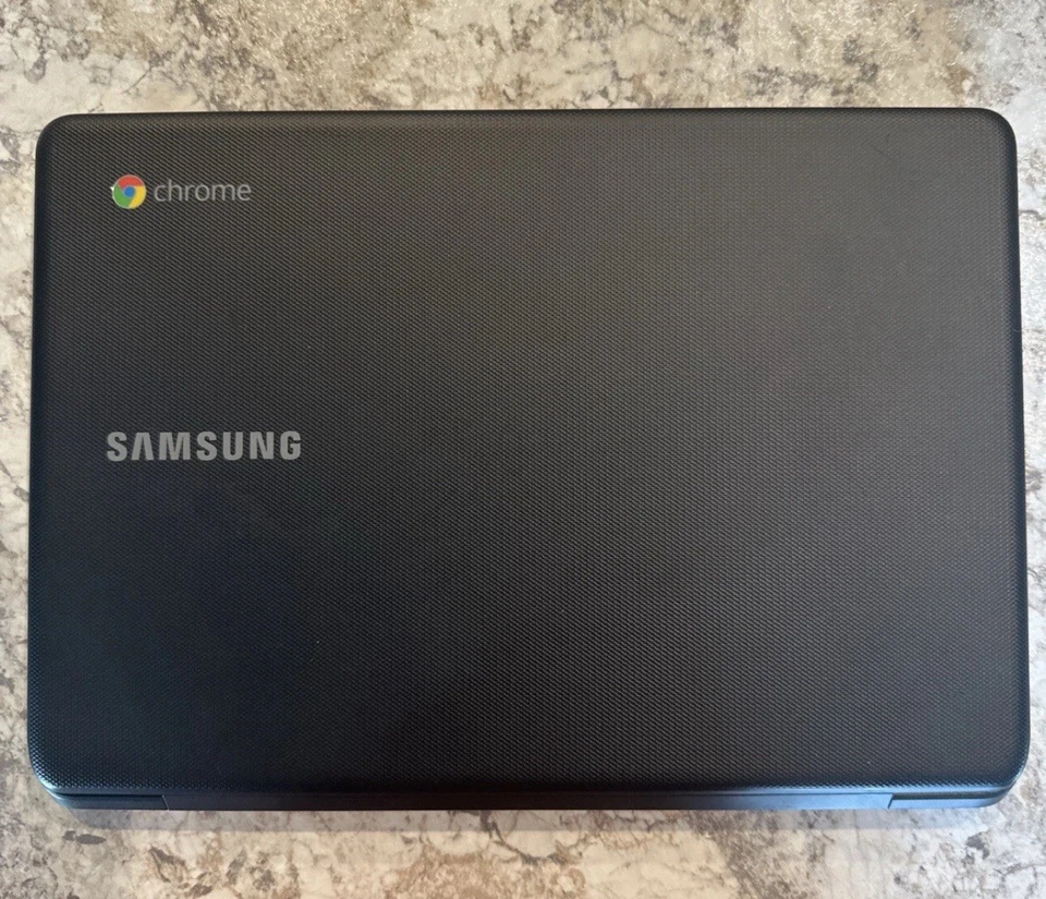 Samsung Chromebook 3 XE500C13 11.6in. For Parts Only - Image 2 of 4