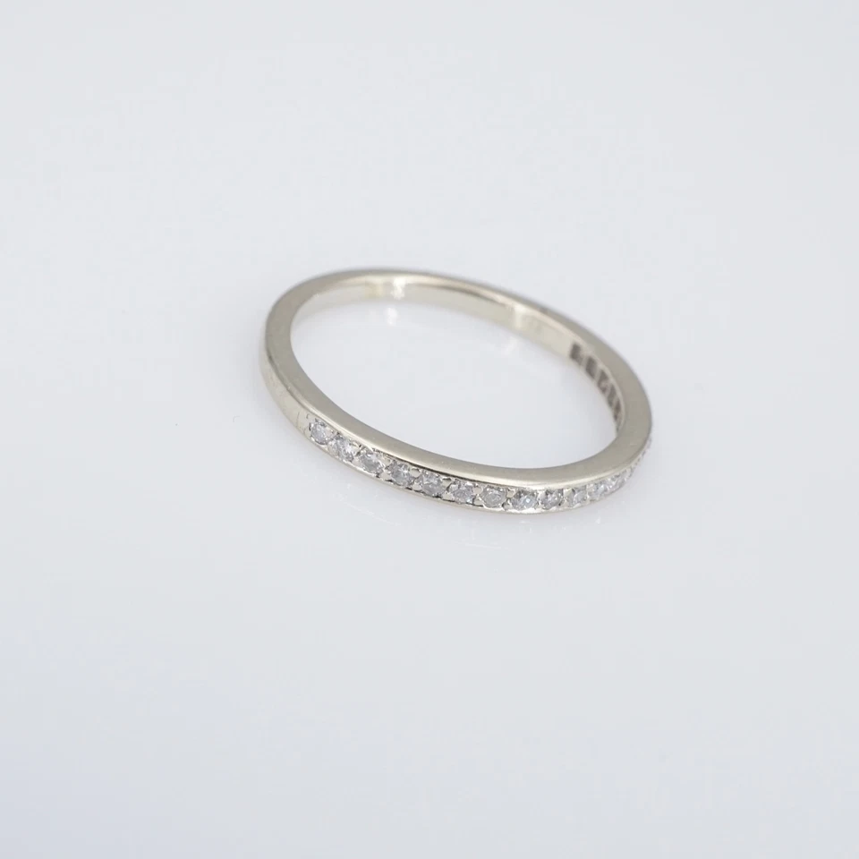 14k Diamond Wedding Band Half Eternity Stacker White Gold Size 5.25 RG4919 - Image 3 of 4