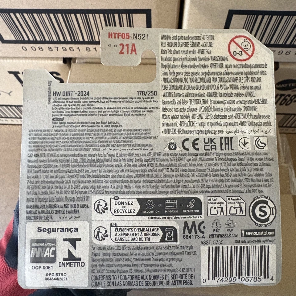 HOT WHEELS Mercedes-Benz Unimog 1300L - MAINLINE - Immagine 4 di 4