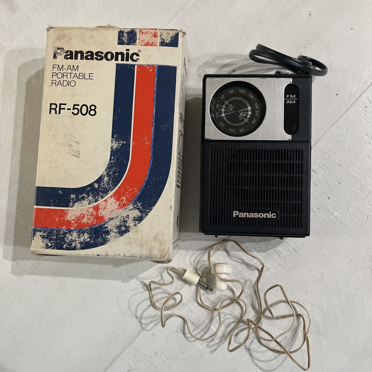 VINTAGE Panasonic FM-AM portable Radio RF-508 ORIGINAL BOX W Orig