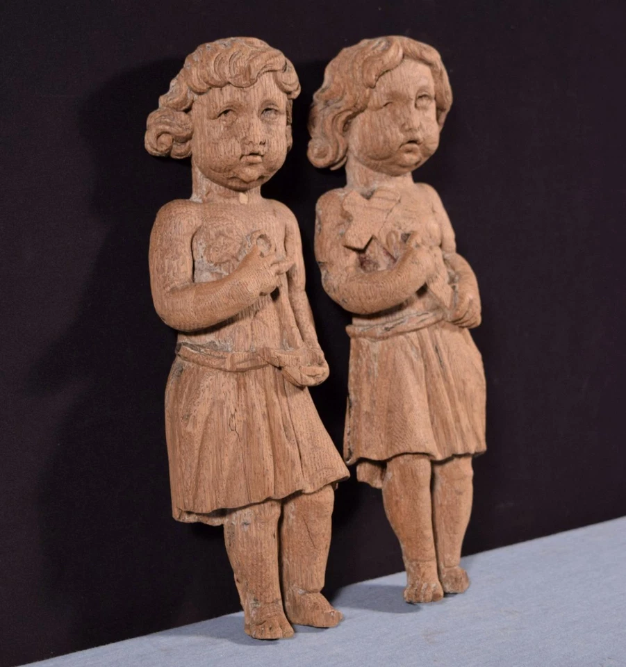 Par de pilares de acabamento de figuras francesas antigas de madeira de carvalho maciço altamente esculpidas 12" - Imagem 2 de 4