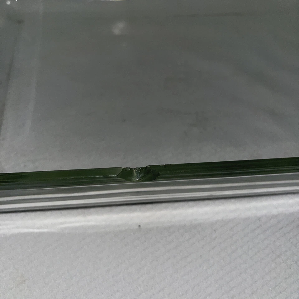 PYREX Clear Glass Casserole 2 Qt. 7 x 11 x1.5 in. 232 / Vintage / Chips - Image 3 of 4