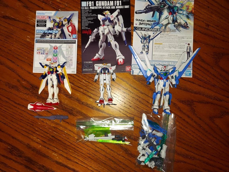 3 PC LOT GUNDAM FIGS-ENTRY GRADE WING GUNDAM, HG GUNDAM F91, HG GUNDAM HELIOS