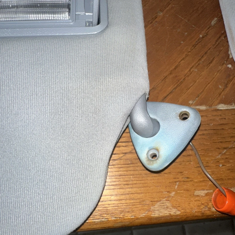 1987-1990 Buick Electra Gray Sun Visor Pair Driver Passenger Side LH RH Lights - Image 3 of 4