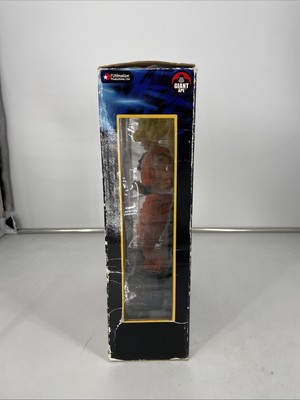 Dragonball Z Movie Collection Battle Damaged SS Goku 9