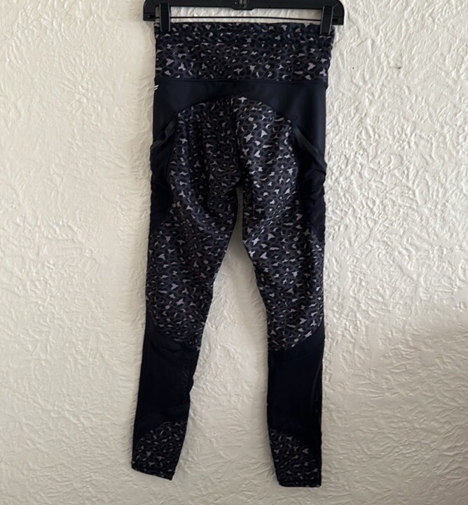 Fabletics UltraCool Black Gray Leopard Pattern Me… - image 4