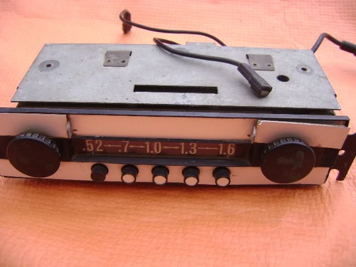 Rare Vintage Car Radio From The 50S - 第 3/11 張圖片