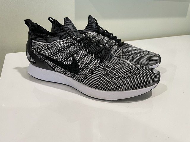 mariah flyknit racer