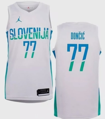 Luka Dončić Slovenia Basketball Jersey   White   Size Medium Jordan Swingman NWT