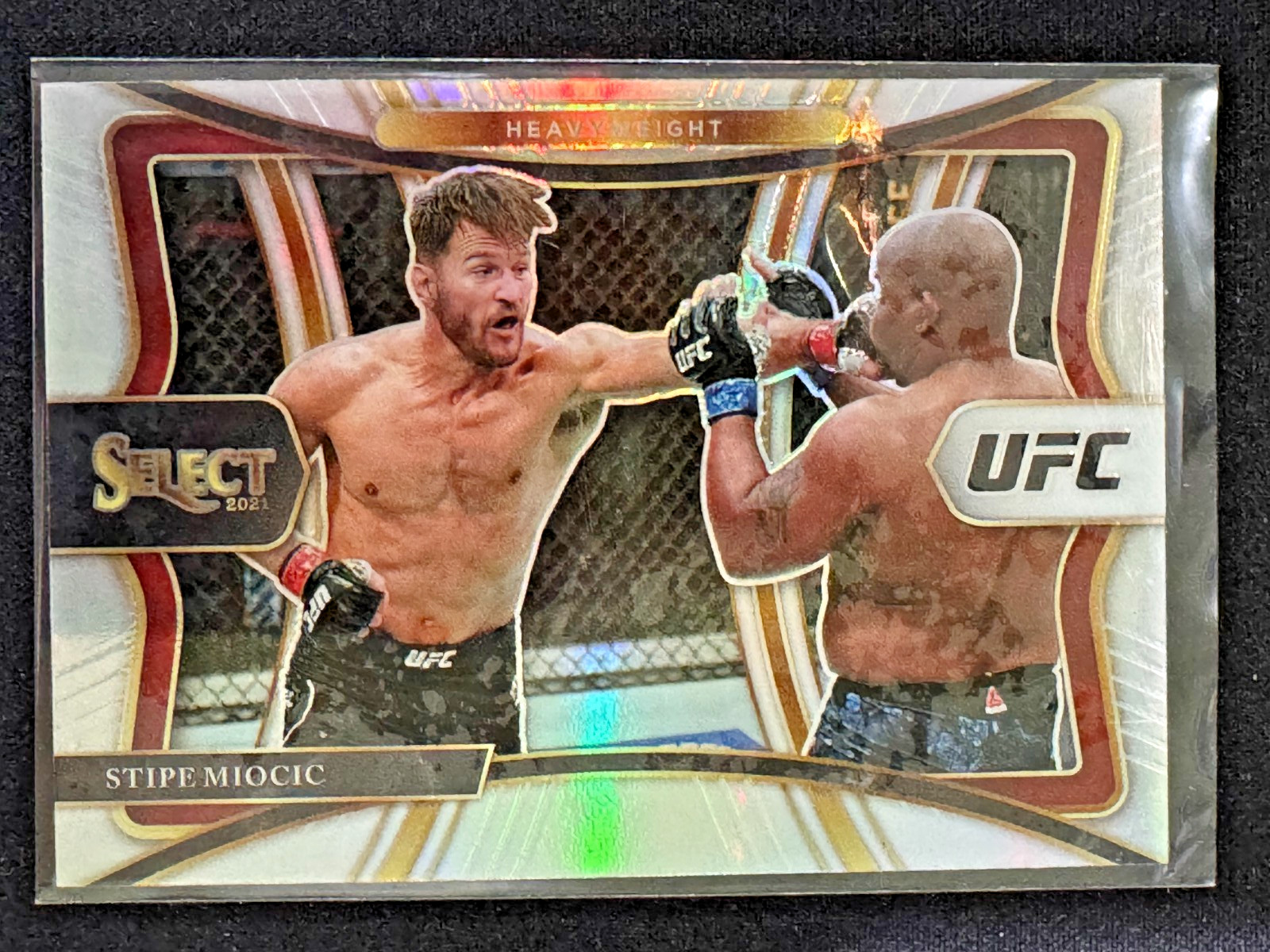 2021 Panini Select UFC - Premier Level Stipe Miocic #104 Silver Prizm