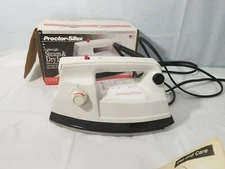 Proctor Silex  Lightweight Steam & Dry Iron w/Instructions I1309