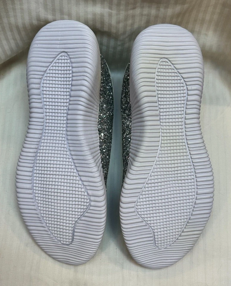 ¡NUEVO! ZAPATOS DEPORTIVOS FOREVER SILVER GLITTER SPARKLE TALLA 8,5 Foto 4 de 4