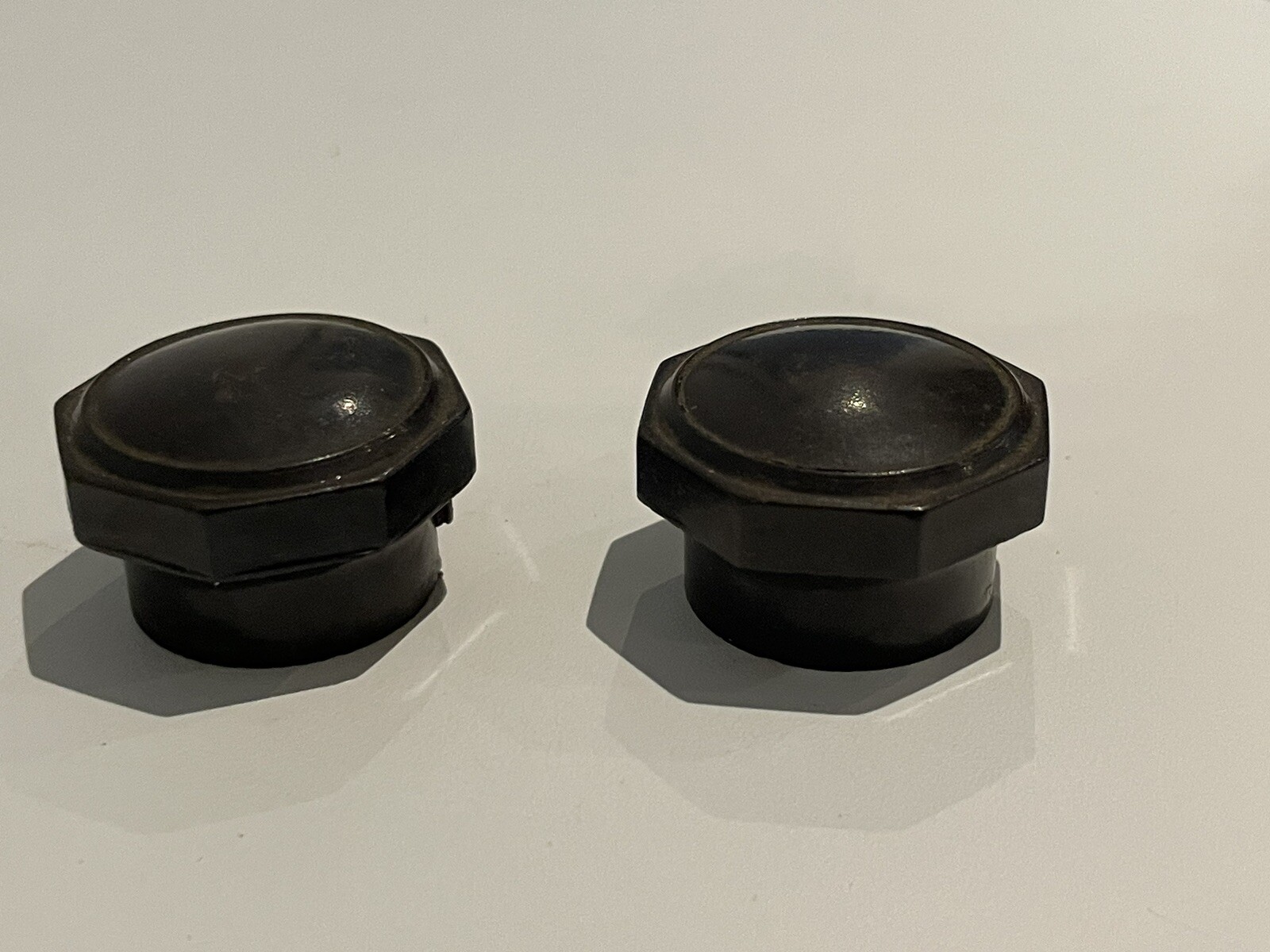 16 Boutons Anciens Vintage En Bakélite Noire époque Art-déco