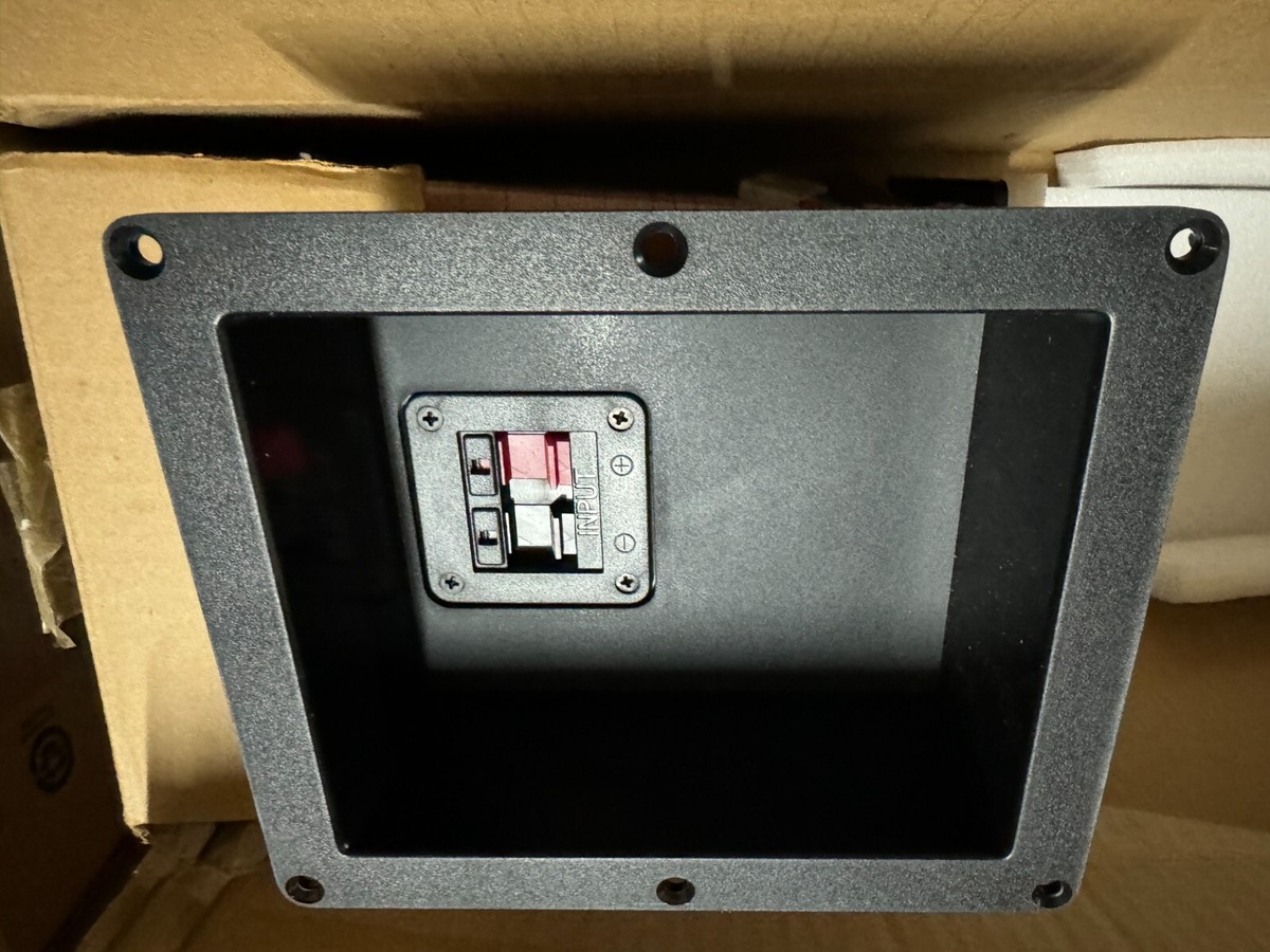 New original Crossover Network 73047 for JBL Control 10