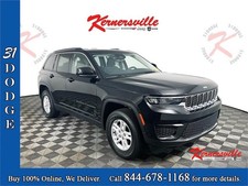 2023 Jeep Grand Cherokee Laredo 4WD 4dr Pickup Truck Backup Camera Apple CarPlay