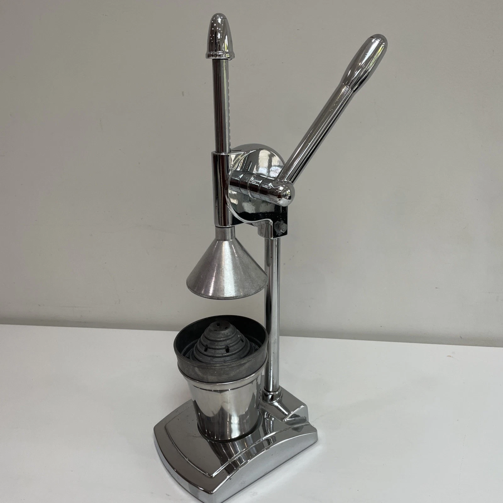 Citrus Juicer Heavy Duty Chrome Commercial Bar Press Squeezer Professional
Opens in a new window or 