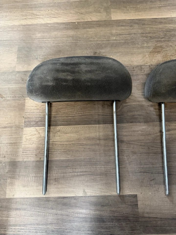 1999-2006 Chevrolet Silverado GMC Sierra Rear Seat Head Rest Headrest Pair Cloth - Image 3 of 4