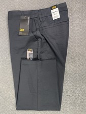 Lee Women's 112361993 Size 14 Medium Black Capri Wrinkle Free Pants NWT