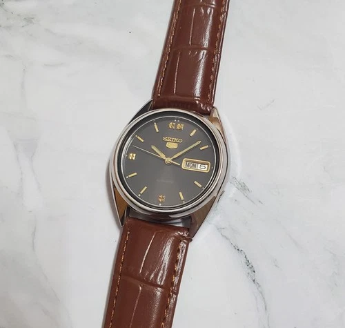 Seiko SKXL87 Black Smooth Sunburst Dial Retro Ultra Rare Vintage Auto JDM OEM