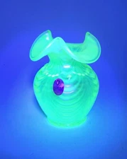 Fenton Topaz Glass Iridescent Yellow Vaseline Drapery Vase. Signed