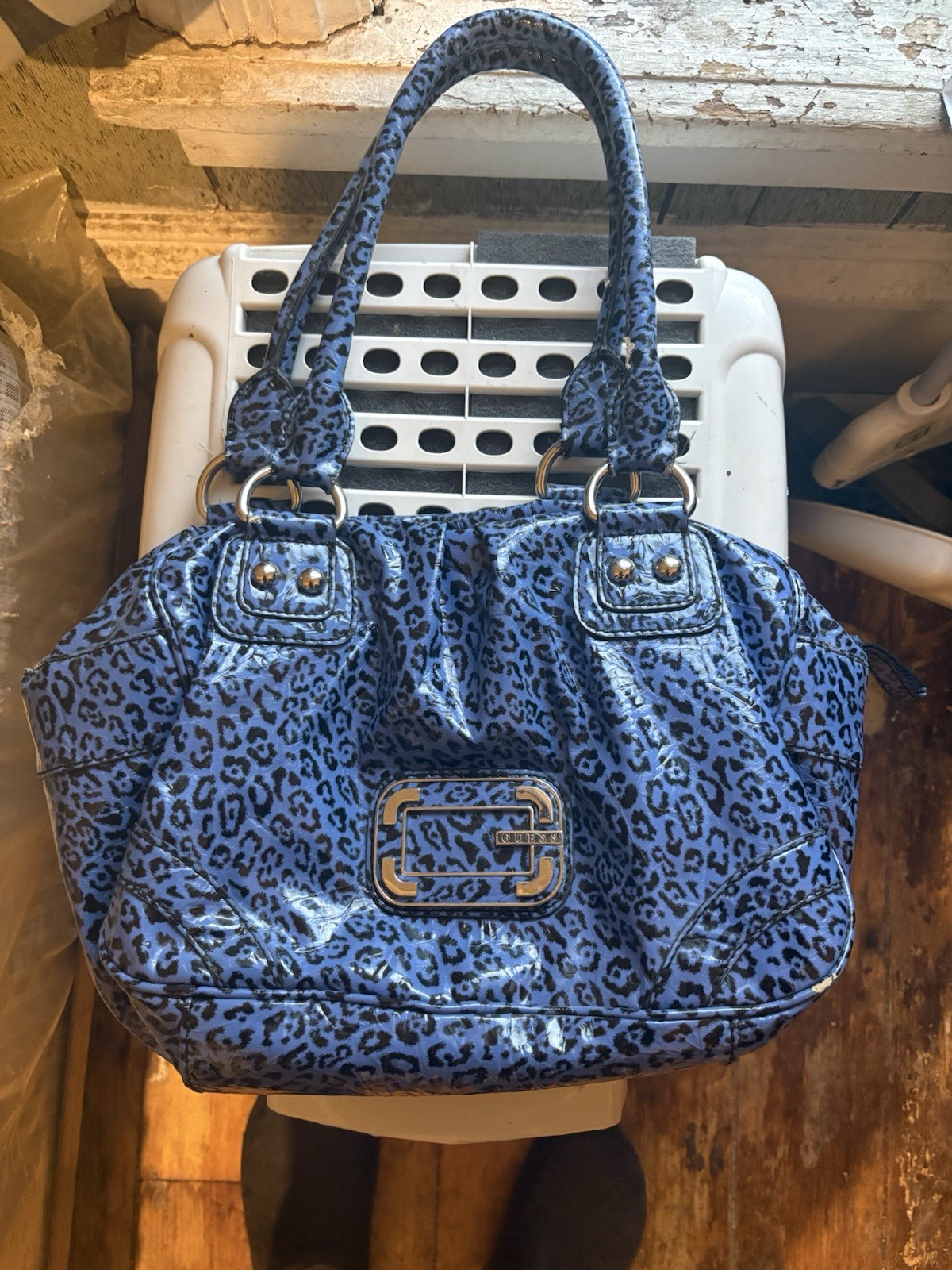 GUESS Y2K Blue Leopard Shoulder Bag/Handbag Vintage 2000’s Purse