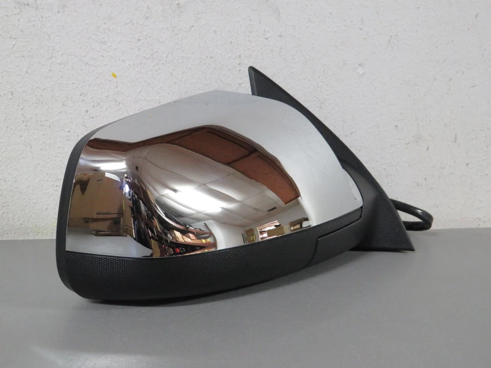 2010 2015 CHEVROLET EQUINOX GMC TERRAIN RIGHT SIDE DOOR MIRROR WITH MEMORY - Image 2 of 4
