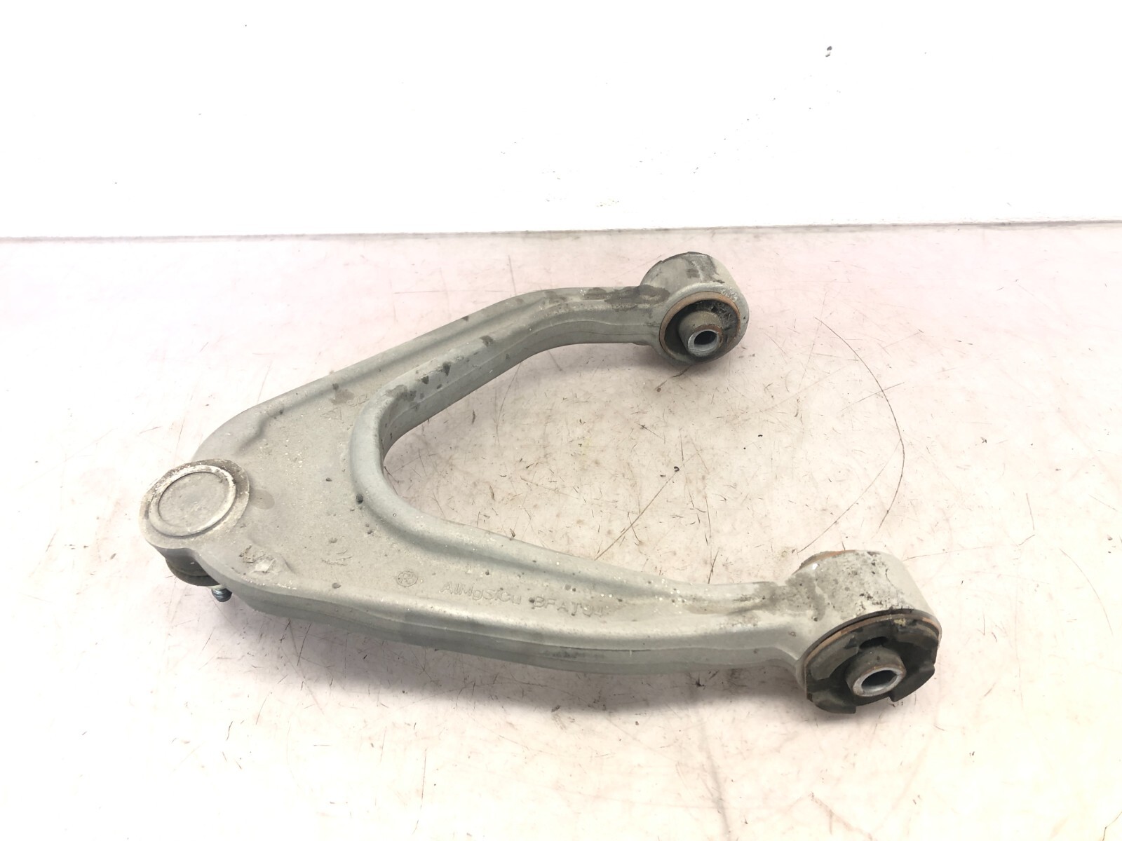 2014-2020 MASERATI QUATTROPORTE AWD RIGHT PASS FRONT UPPER CONTROL ARM OEM