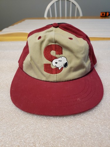 Sombrero Snoopy 1971 talla juvenil serie Peanut vintage hecho en Taiwán